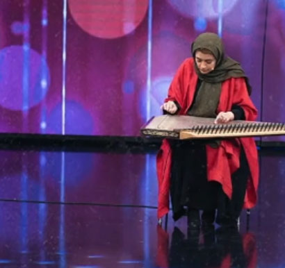 نجم&zwnj;&zwnj;الدین - یاسمین نجم&zwnj;&zwnj;الدین در برنامه شب های آهنگی سانسور شد