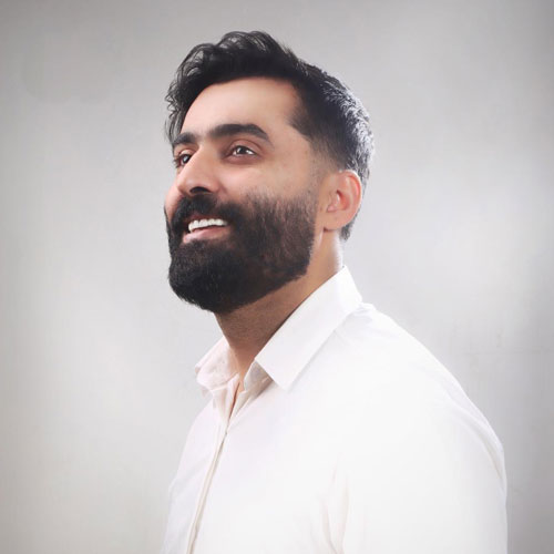 کنسرت پیمان کیوانی دی 1402 در اردبیل